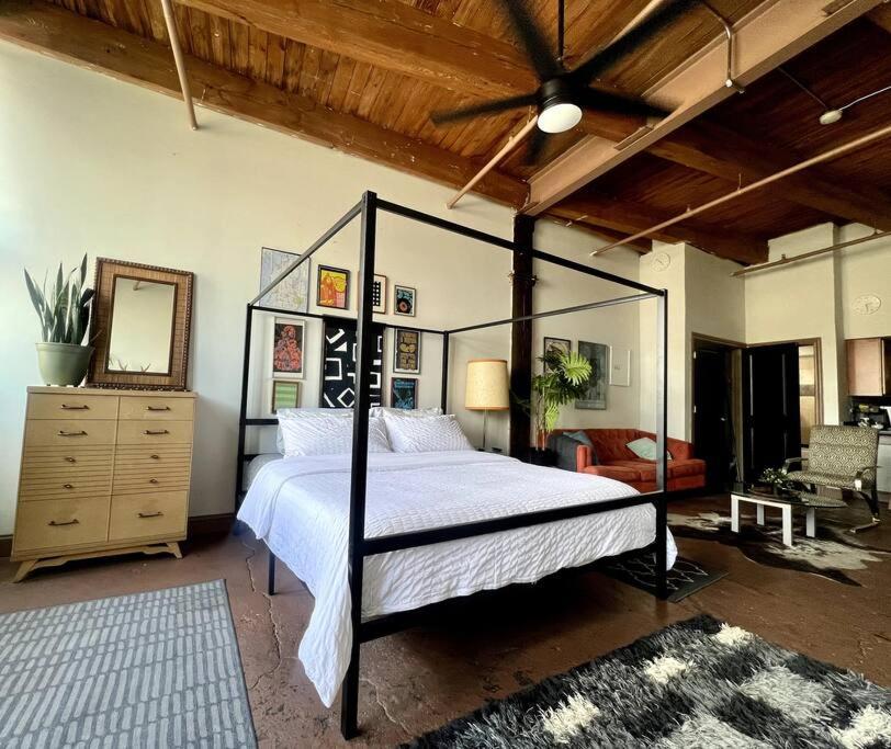 דטרויט 420 Friendly Boho Loft Downtown King Suite Free Parking מראה חיצוני תמונה